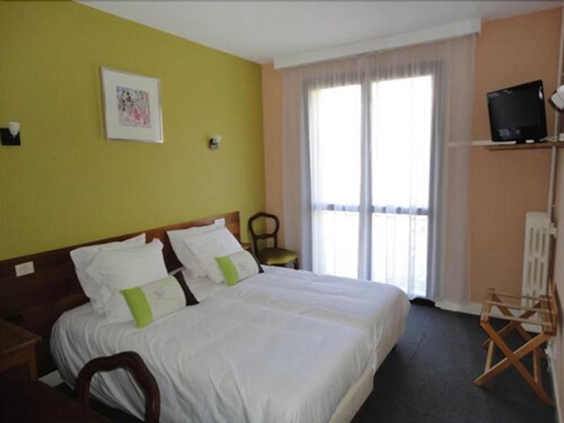 Hotel Ambroise Юзерш Екстер'єр фото